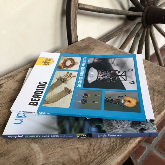 UPCYCLED JEWELRY BAG BELTS & BEADING 2 Craft Books - Picture 2 of 7